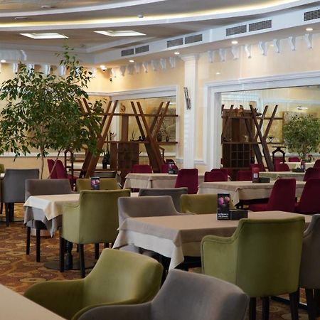 Golden Dragon Hotel Bishkek Ngoại thất bức ảnh